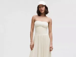 Dress 2-in-1 Ini Viral di TikTok, Fenomena Fashion atau Isyarat Resesi? Dress 2-in-1 Ini Viral di TikTok, Fenomena Fashion atau Isyarat Resesi?