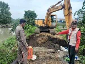 Dua Tanggul di Lamongan Jebol gegara Debit Air Sungai Naik
