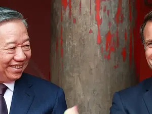 Apa yang Diincar Presiden Macron di Vietnam?