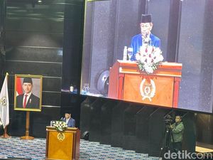 Pramono Bakal Bikin Perda Hapus KJP bagi Siswa Ketahuan Merokok Pramono Bakal Bikin Perda Hapus KJP bagi Siswa Ketahuan Merokok