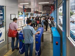 Pemprov DKI Gratiskan Transjakarta, MRT, hingga LRT 31 Desember dan 1 Januari