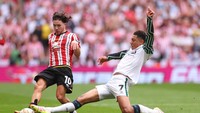 Dalam dua musim terakhir, eks Birmingham City itu bersinar dengan menjadi andalan Sunderland. Ia sudah bikin 11 gol dari  90 laga. (Foto: Marc Atkins/Getty Images)