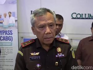 Kajati Sumut Masih Dalami Motif Pembacokan Jaksa Deli Serdang Kajati Sumut Masih Dalami Motif Pembacokan Jaksa Deli Serdang