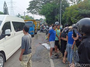 Jalur Probolinggo-Lumajang Macet 2 Km Usai Laka Truk Tewaskan 4 Orang