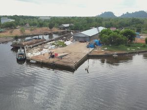 KKP Segel Proyek Reklamasi PT AJK di Kayong Utara KKP Segel Proyek Reklamasi PT AJK di Kayong Utara