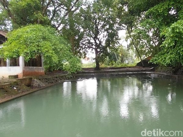 Kolam Sang Raja, Tempat Legendaris di Majalengka yang Kondisinya Miris