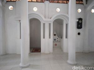 Jadwal Sholat Kota Cirebon Hari Ini, Senin 31 Agustus 2026