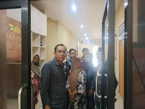 Video: Pasutri Anak di Lombok Penuhi Panggilan Polisi Soal Pernikahan Dini Video: Pasutri Anak di Lombok Penuhi Panggilan Polisi Soal Pernikahan Dini