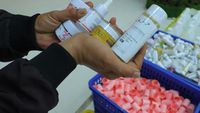 Ngeri Pabrik di Bekasi Racik Skincare Palsu Pakai Tapioka