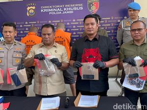 Polisi Gagalkan Pengiriman 1,2 Kg Emas Ilegal Senilai Rp 2 Miliar di Merangin Polisi Gagalkan Pengiriman 1,2 Kg Emas Ilegal Senilai Rp 2 Miliar di Merangin
