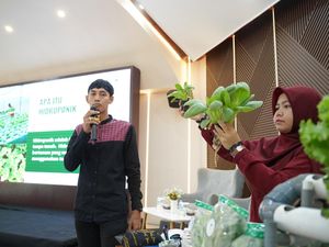 Pusri Beri Edukasi Ketahanan Pangan Lewat Urban Farming Pusri Beri Edukasi Ketahanan Pangan Lewat Urban Farming