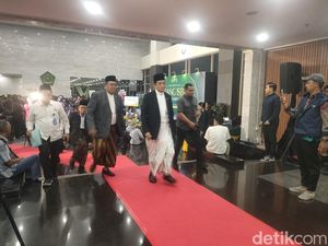 Menag Pimpin Sidang Isbat Tentukan Idul Adha 2025 Menag Pimpin Sidang Isbat Tentukan Idul Adha 2025
