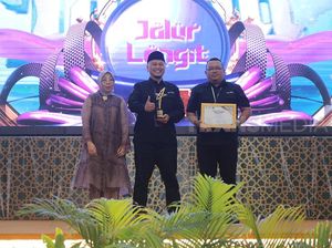 TRANS7 Raih 3 Penghargaan Anugerah Syiar Ramadan 2025 TRANS7 Raih 3 Penghargaan Anugerah Syiar Ramadan 2025