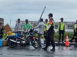 Video: Aksi Arogan Satpam Tendang Lapak PKL di Kendal Berujung Dimediasi