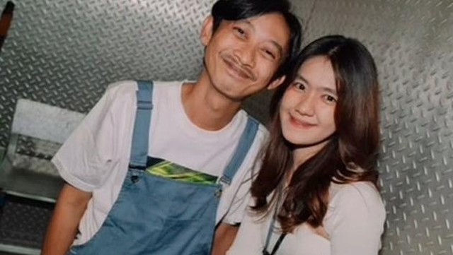 Update Informasi Selebriti InsertLive : Sosok Vini Caroline Istri Yono Bakrie
