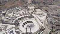 Potret Masjidil Haram dari Gedung Tertinggi di Arab Saudi