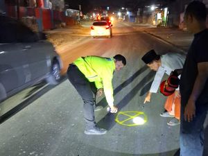 Pemotor di Bogor Luka Berat Usai Tabrak Truk Saat Melintas di Cileungsi