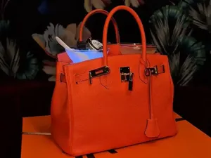 Viral, Restoran Ini Sajikan Minuman Rp 538 Juta di Dalam Tas Hermes Birkin Viral, Restoran Ini Sajikan Minuman Rp 538 Juta di Dalam Tas Hermes Birkin