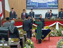Hendri Gantikan Anggota DPRD Sumedang yang Terlibat Korupsi Bus
