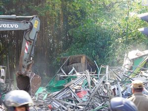 89 Bangunan Liar di Jalan Raya Bogor Ditertibkan, Termasuk Pos Ormas