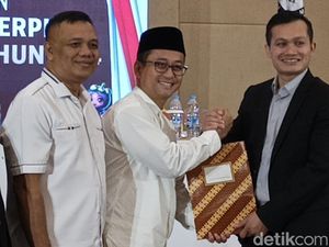 Sah! Cecep-Asep Ditetapkan Jadi Bupati dan Wabup Tasik Terpilih Sah! Cecep-Asep Ditetapkan Jadi Bupati dan Wabup Tasik Terpilih
