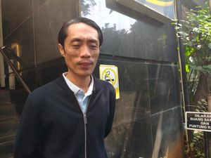 Diperiksa Lagi soal Laporan Ijazah Palsu Jokowi, Kader PSI Bawa 2 Flashdisk