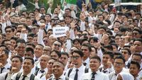 Potret Semringah Ribuan Penerima SK CPNS Pemprov DKI Jakarta