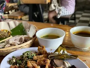 5 Kuliner Legendaris Nonhalal di Yogyakarta yang Digandrungi Wisatawan