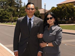 Saat Menteri AHY dan Istri Recreate Jalan-jalan di AS, 16 Tahun Berselang