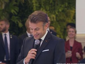 Macron Ngomong Bahasa Indonesia di Gala Dinner: Bersama Kita Akan Berhasil Macron Ngomong Bahasa Indonesia di Gala Dinner: Bersama Kita Akan Berhasil