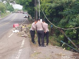 Tim TAA Polda Jatim Olah TKP Truk Rem Blong 4 Tewas di Probolinggo
