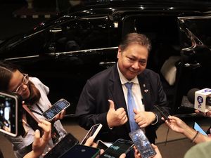 Fahri Hamzah dan Hashim Kumpul di Kantor Airlangga, Bahas Apa?