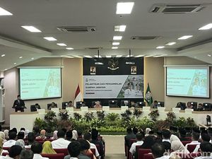 Appi Ingatkan Kepala OPD Senior Hargai Sekda Makassar yang Usianya Lebih Muda Appi Ingatkan Kepala OPD Senior Hargai Sekda Makassar yang Usianya Lebih Muda
