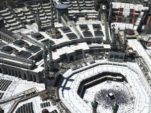 Langit Masjidil Haram Bebas dari Crane, Pertama Kali dalam 15 Tahun