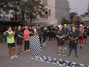 Seru! Kapolres Lamongan dan SegoboRun Lari Bareng 23 Km Seru! Kapolres Lamongan dan SegoboRun Lari Bareng 23 Km