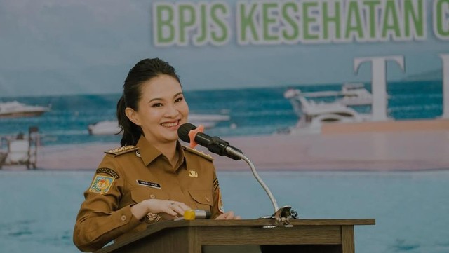 Gosip Terkini Selebriti Insertlive : Profil Sherly Tjoanda yang Ramai Dijodohkan dengan Dedi Mulyadi