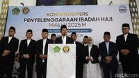 Menag Nasaruddin Umar Pimpin Rombongan Amirul Hajj ke Tanah Suci