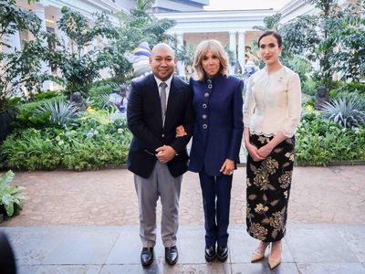 Potret Menpar Widiyanti Bersama Ibu Negara Prancis di Museum Nasional