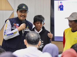 Gus Ipul Tinjau Calon Lokasi Sekolah Rakyat di Wisma Atlet Bandung