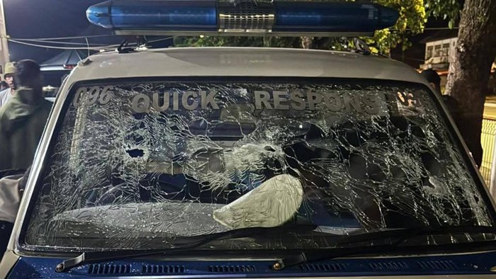 Mobil Satlantas Polres Jayawijaya rusak ditembak OTK.