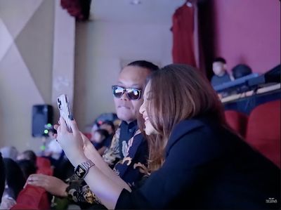 Tawa Sule dan Nathalie Holscher Duduk Bareng Lihat Aksi Adzam di Panggung
