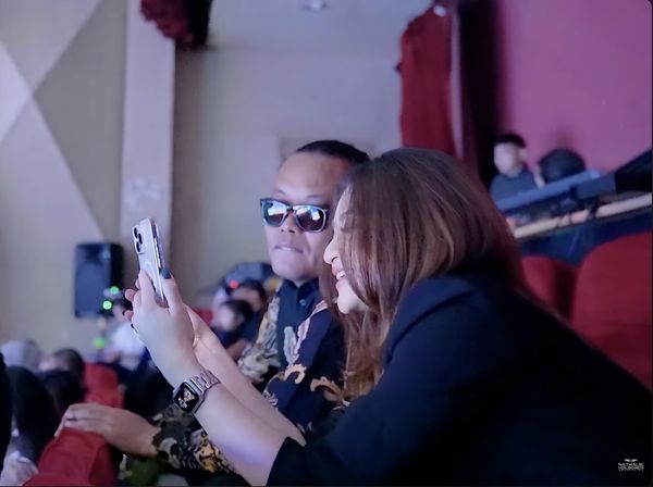 Tawa Sule dan Nathalie Holscher Duduk Bareng Lihat Aksi Adzam di Panggung