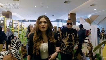 Skak! Sule dan Nathalie Holscher Sentil Netizen Julid soal Hubungan Mereka