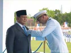 Prabowo Terima Tanda Jasa Kehormatan dari Pemerintah Prancis
