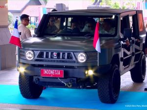 Bukan Sedan Mewah, Macron Naik Maung Pindad Indonesia Bareng Prabowo Bukan Sedan Mewah, Macron Naik Maung Pindad Indonesia Bareng Prabowo