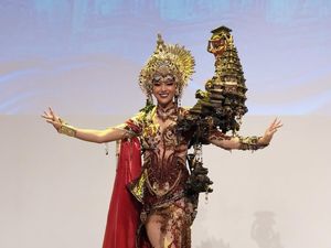 Foto: Kostum Roro Jonggrang 15 Kg, Dipakai Firsta di Miss Supranational 2025 Foto: Kostum Roro Jonggrang 15 Kg, Dipakai Firsta di Miss Supranational 2025