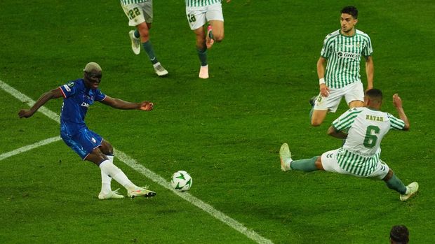 Soccer Football - Conference League - Final - Real Betis v Chelsea - Wroclaw Stadium, Wroclaw, Poland - May 28, 2025  Chelsea's Moises Caicedo scores their fourth goal REUTERS/Aleksandra Szmigiel