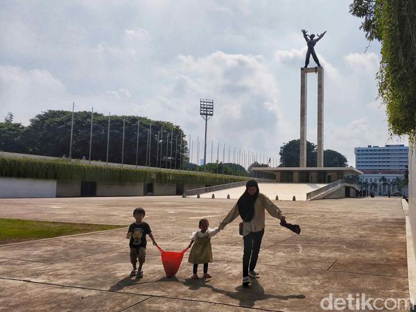 Rekreasi Murah Meriah di Lapangan Banteng Jakarta