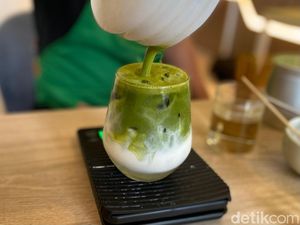 Tips Bikin Es Matcha Latte Enak Hanya Pakai 2 Bahan