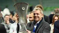 Obesitas skuad sudah jadi masalah buat Chelsea sejak kepemilkan Todd Boehly. The Blues gemar beli pemain muda, lalu dipinjamkan ke mana-mana, akhirnya tak sedikit yang dilepas (PA Images via Getty Images/Rafal Oleksiewicz - PA Images)